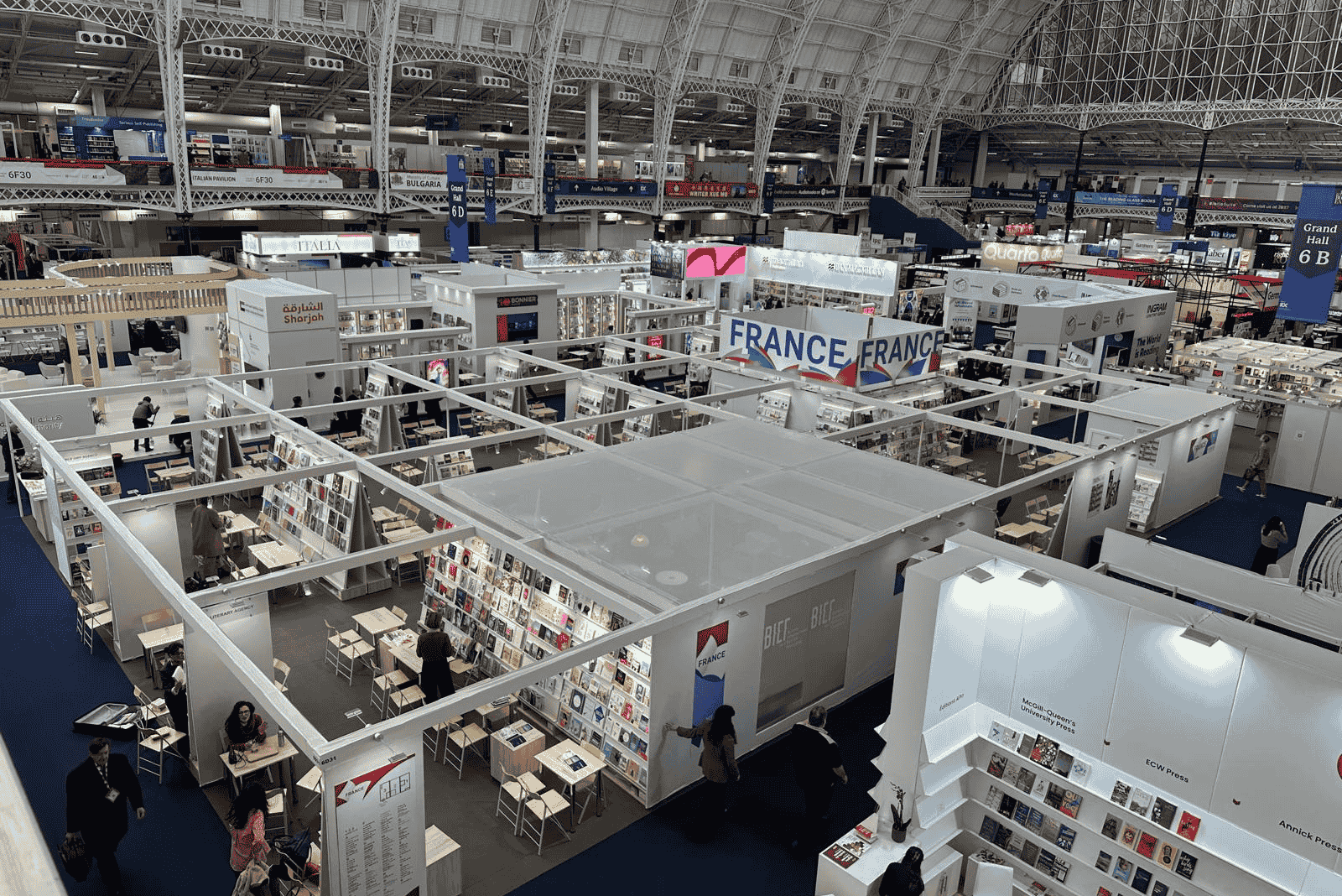 Salon du livre : l’événement littéraire des auteurs et éditeurs