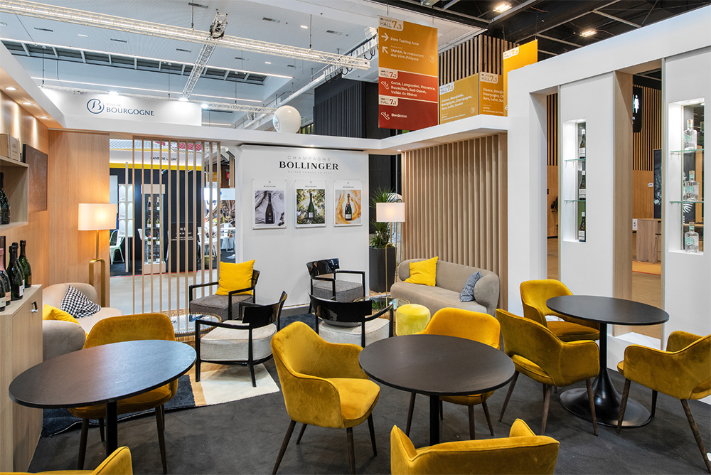 Stand multifonctionnel : maximisez l'utilisation de l'espace avec des solutions polyvalentes