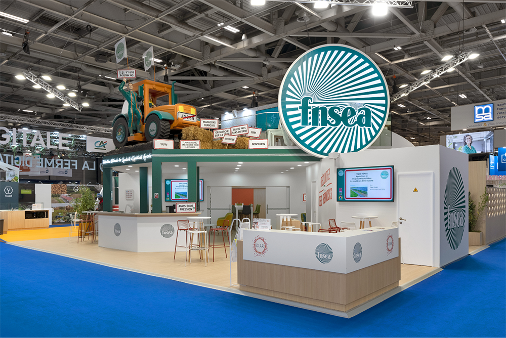 Comment concevoir un stand qui attire les foules : conseils de design et de marketing